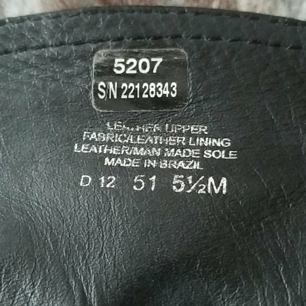 Shoes - Picture 5 of 8